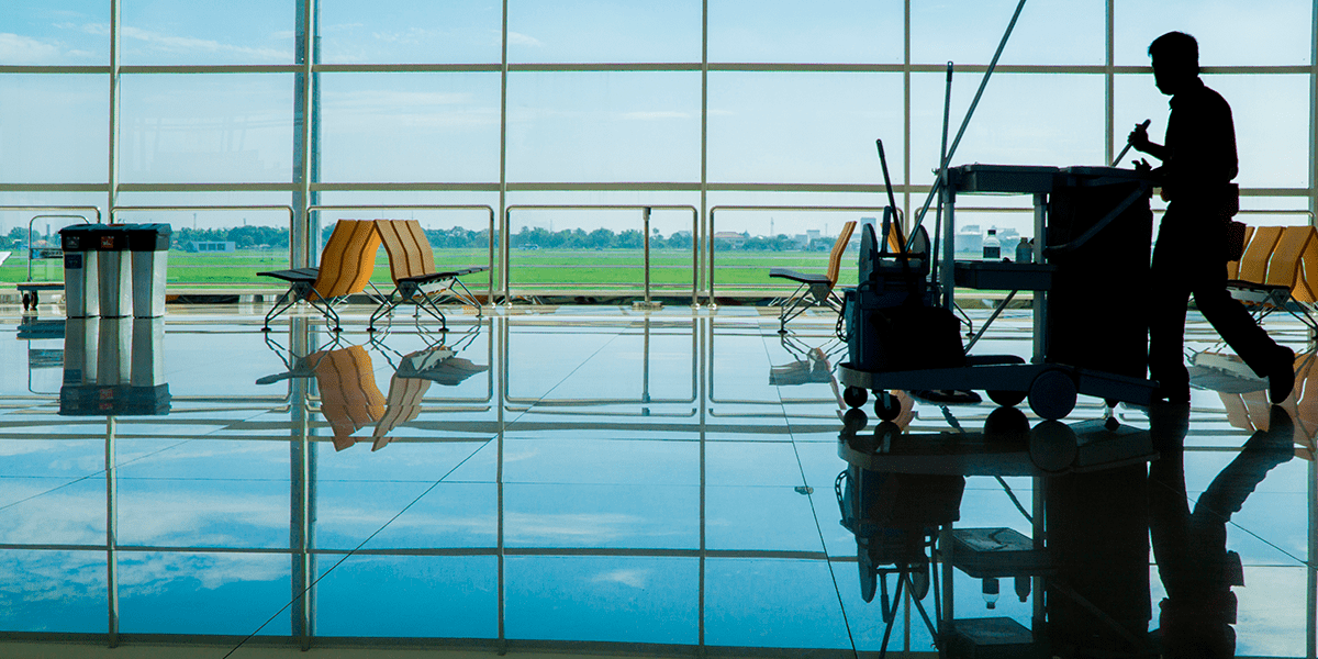 proveedor de limpieza realizando servicios de limpieza en monterrey