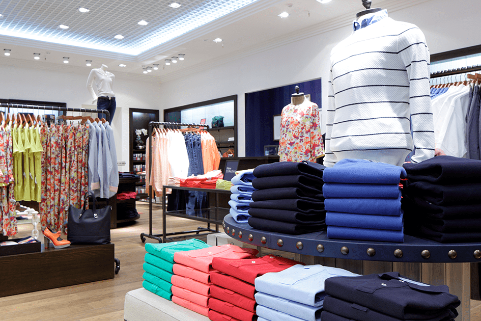 tienda de ropa completamente limpia